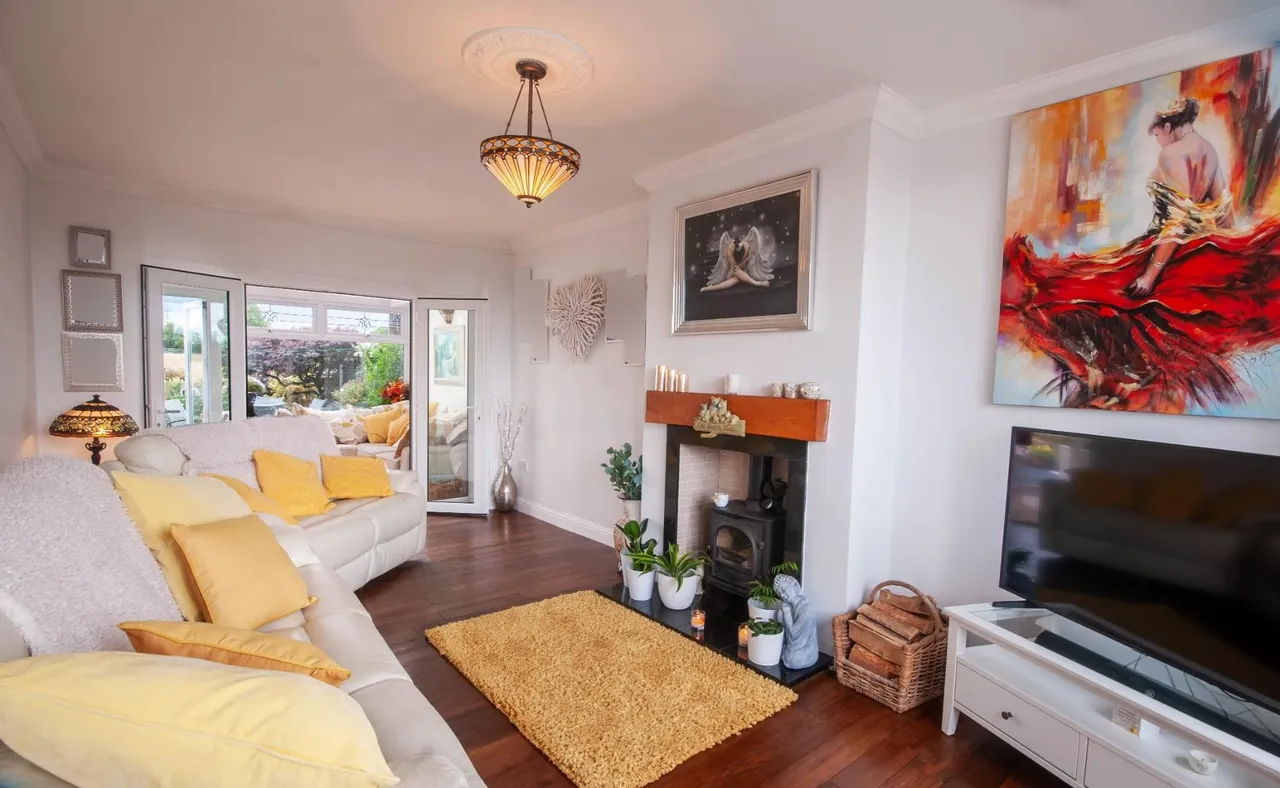 Ringley Road West, Radcliffe, Manchester, Lancashire, M26 1EA, photo 2