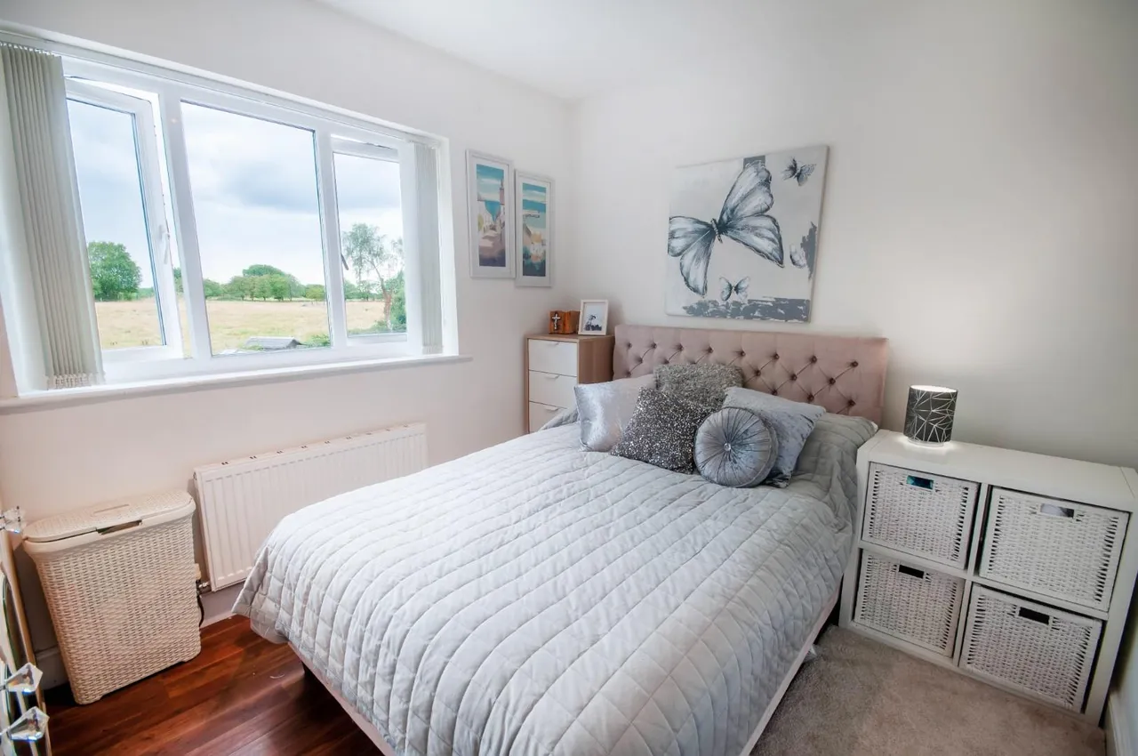 Ringley Road West, Radcliffe, Manchester, Lancashire, M26 1EA, photo 7