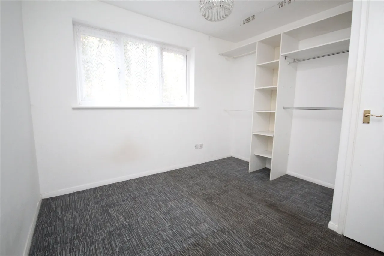 Butteridges Close, Dagenham, RM9, photo 5