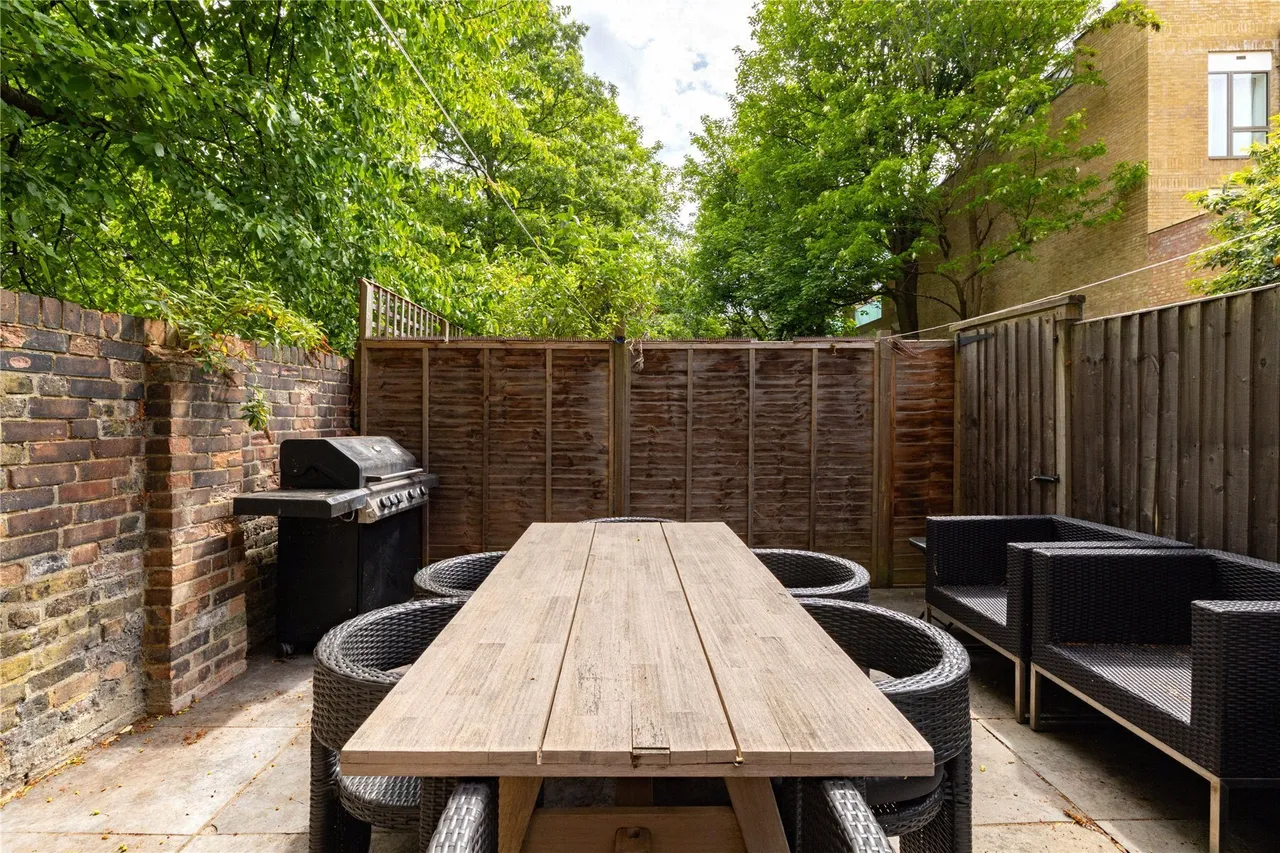 Clapham Road, London, SW9, photo 8