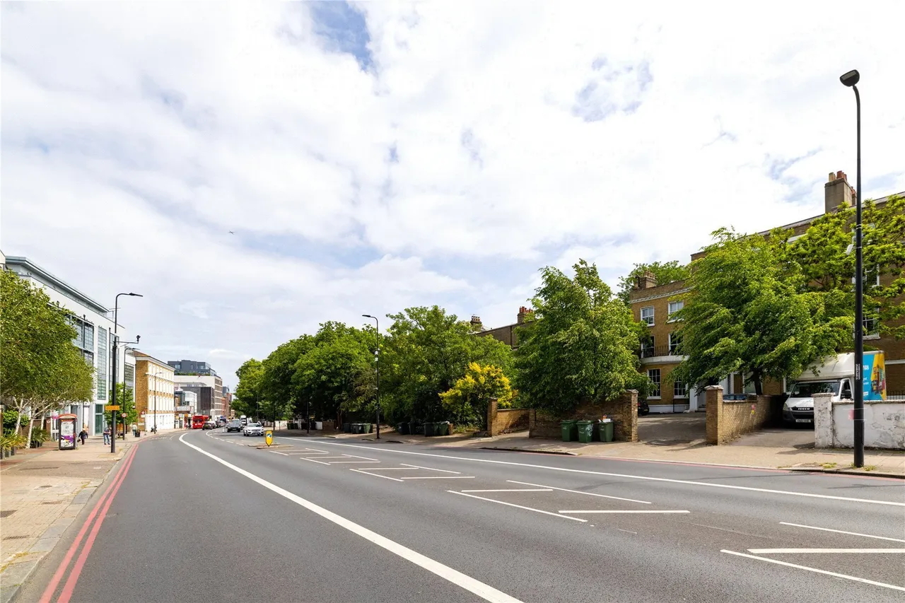 Clapham Road, London, SW9, photo 10