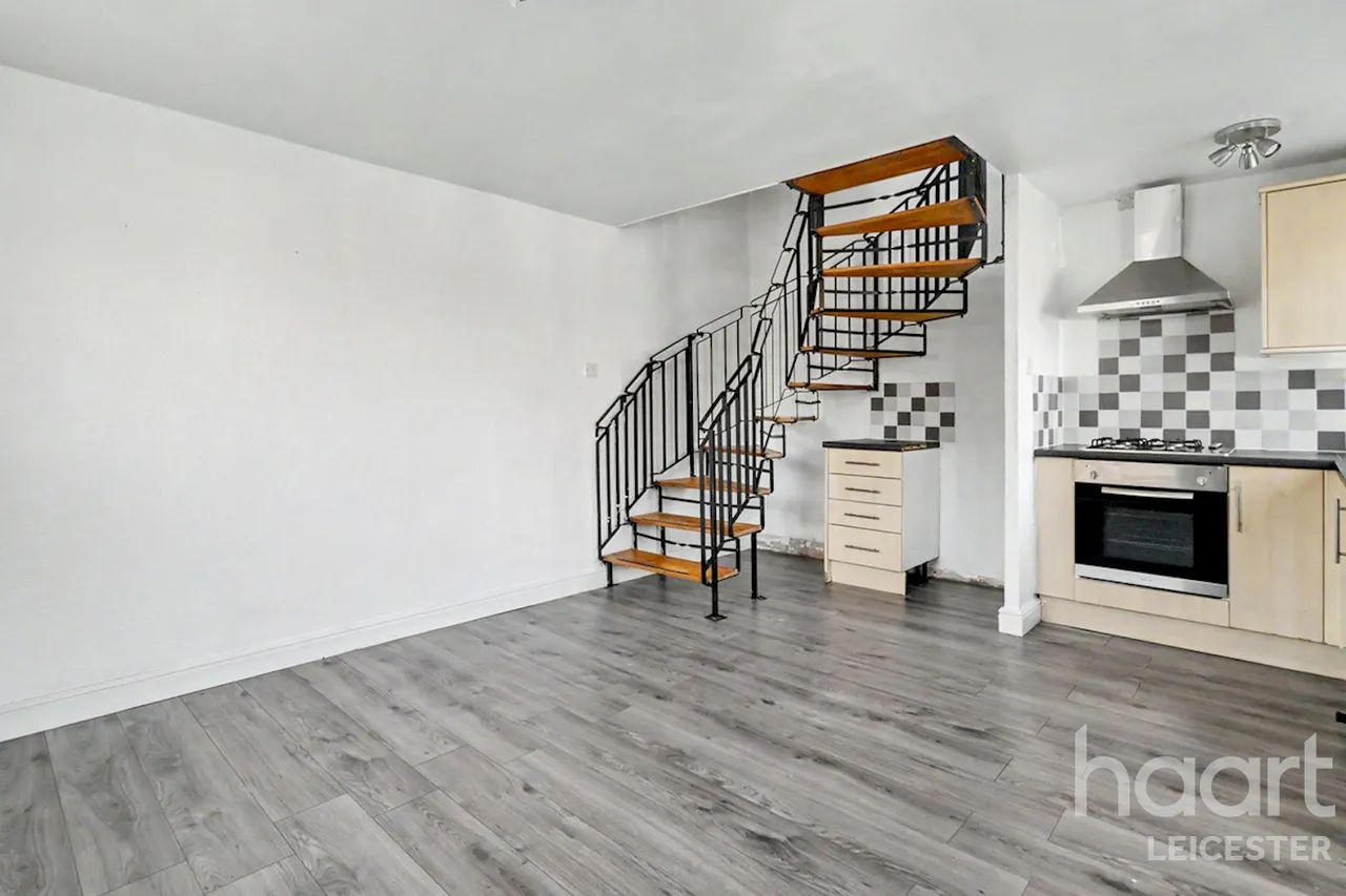 Thorpe Field Drive, Leicester, LE4, photo 2