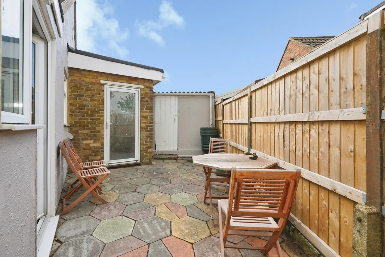 Alison Crescent, Whitfield, Dover, Kent, CT16, photo 24