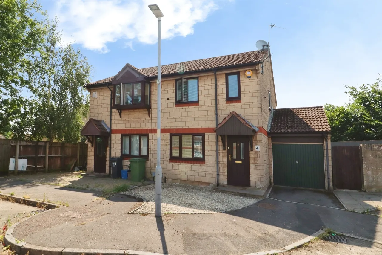 2 bed house for sale, Summerhill Close, Cardiff, CF3