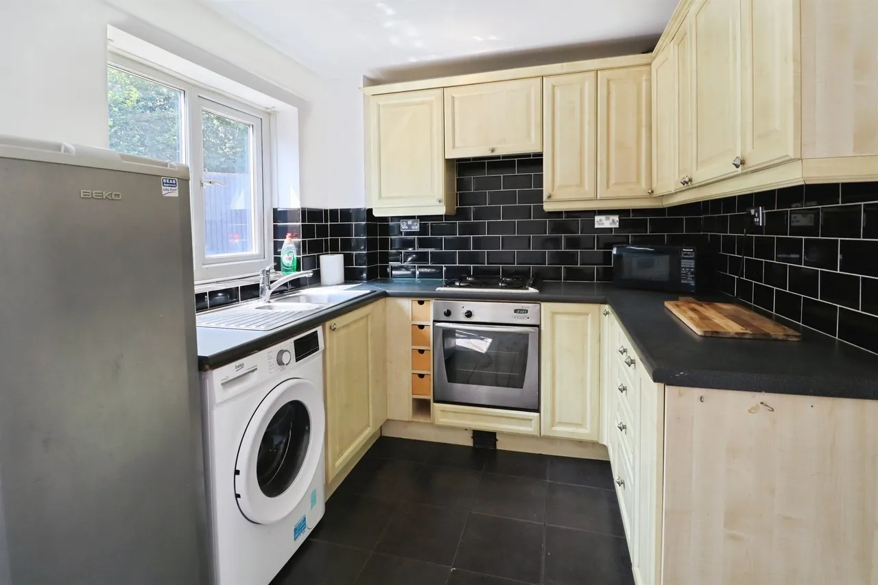 Summerhill Close, Cardiff, CF3, photo 6