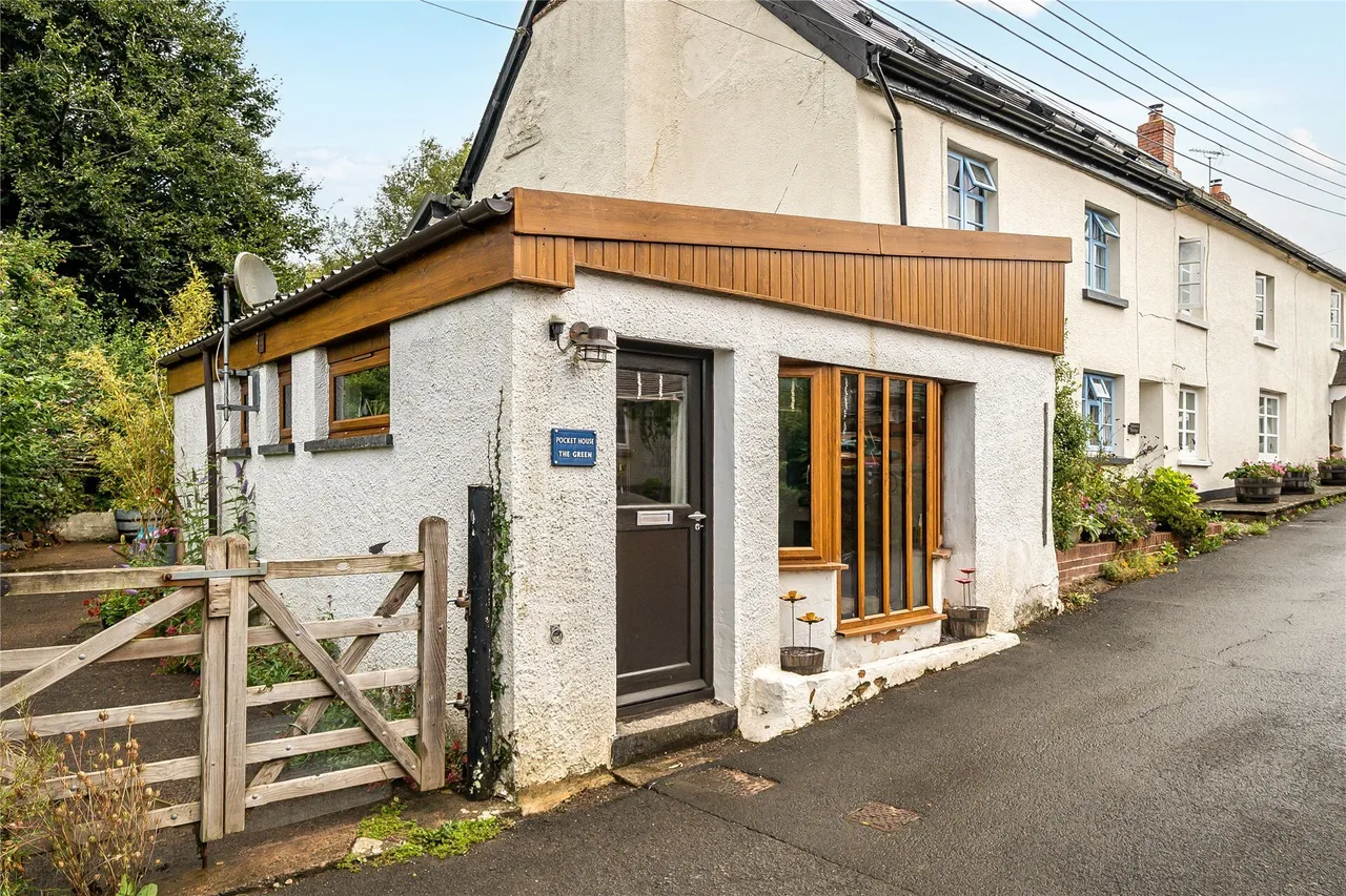 1 bed property for sale — The Green, Morchard Bishop, Crediton, Devon, EX17