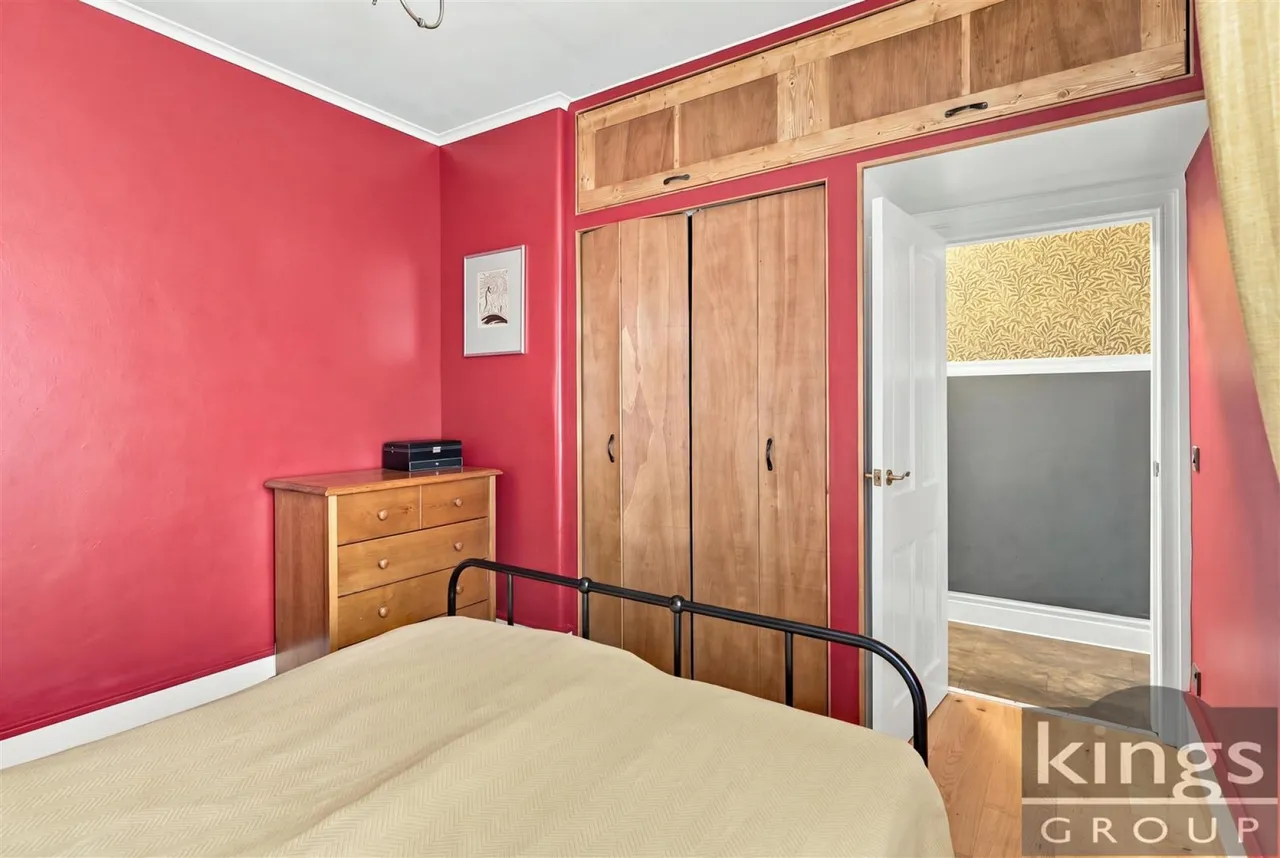 Sketty Road, Enfield, photo 11