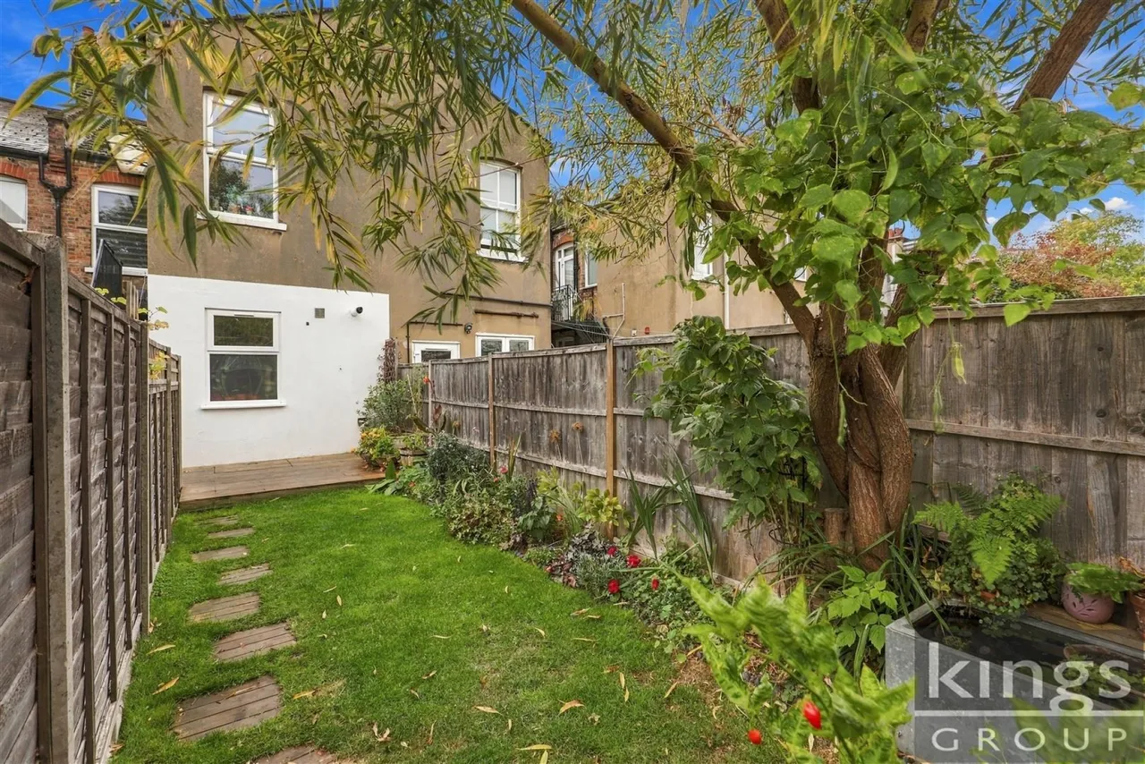 Sketty Road, Enfield, photo 17