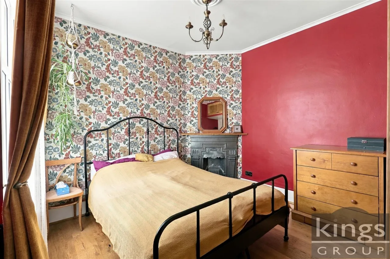 Sketty Road, Enfield, photo 9