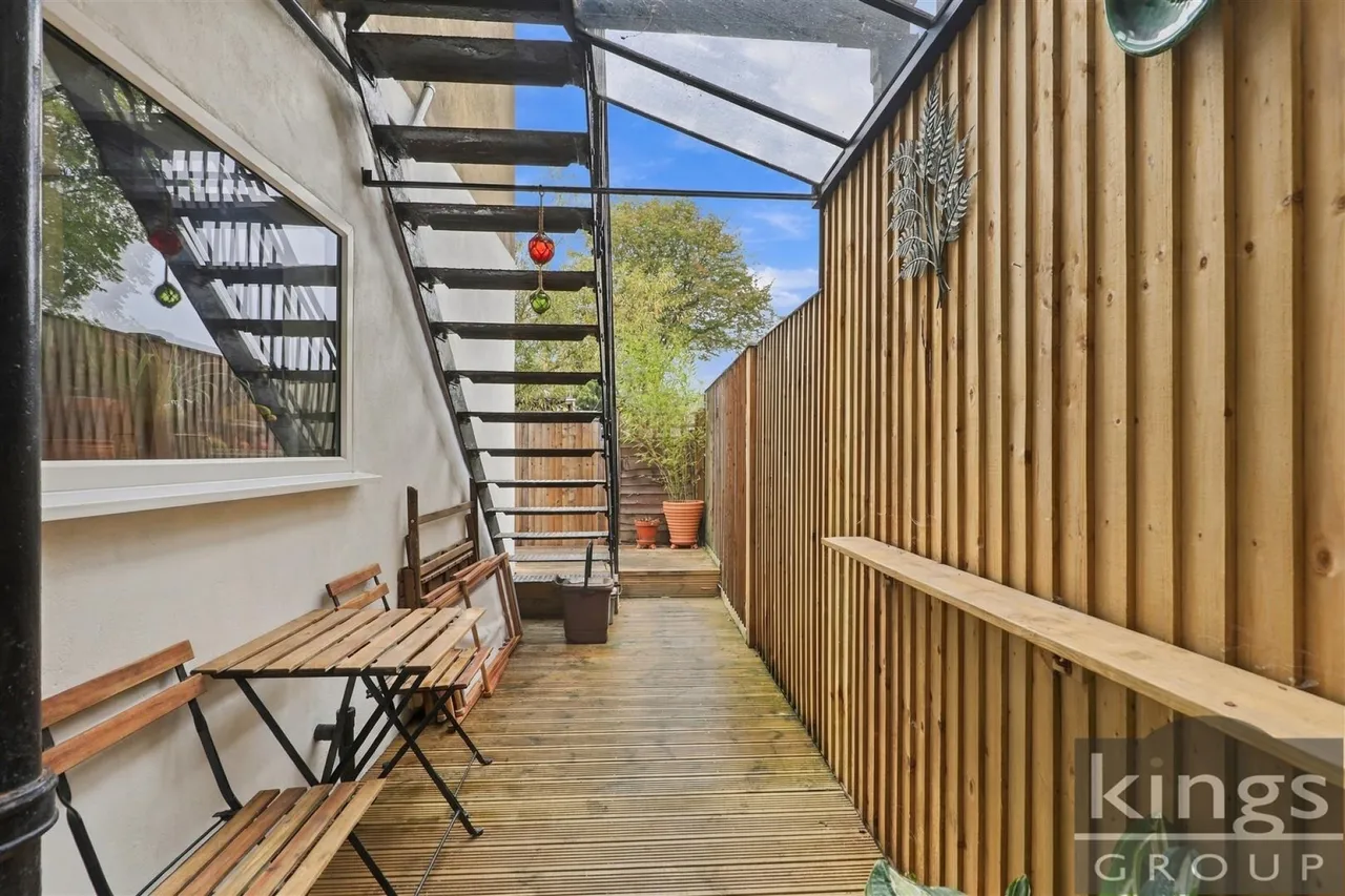 Sketty Road, Enfield, photo 15