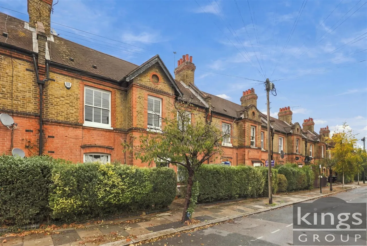 Sketty Road, Enfield, photo 20