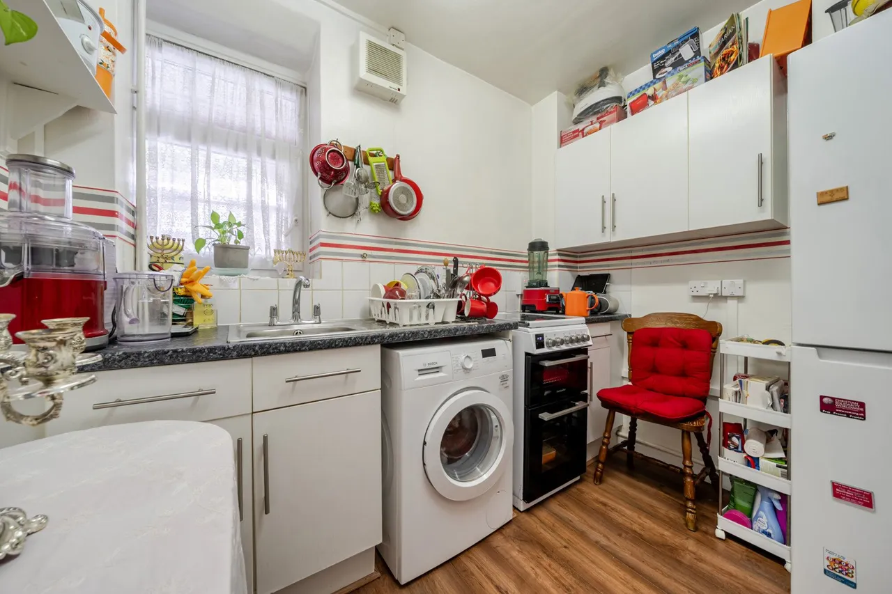 Comber Grove, SE5, photo 12