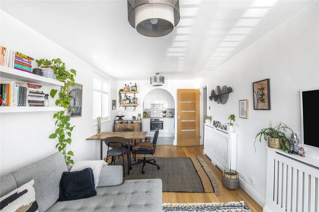 Verran Road, London, SW12, photo 5