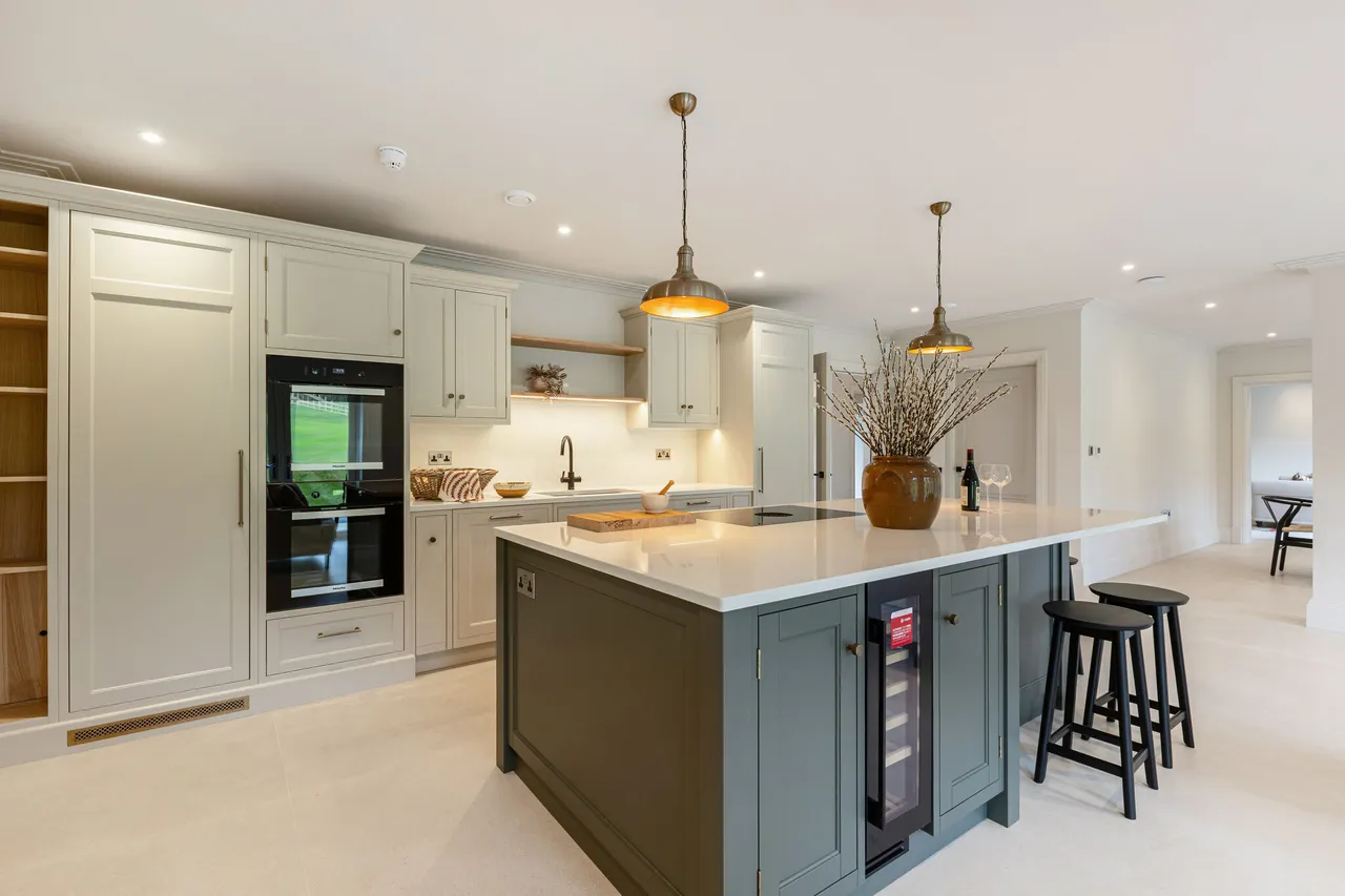 Arkell Lane, Frensham, Farnham, GU10, photo 8