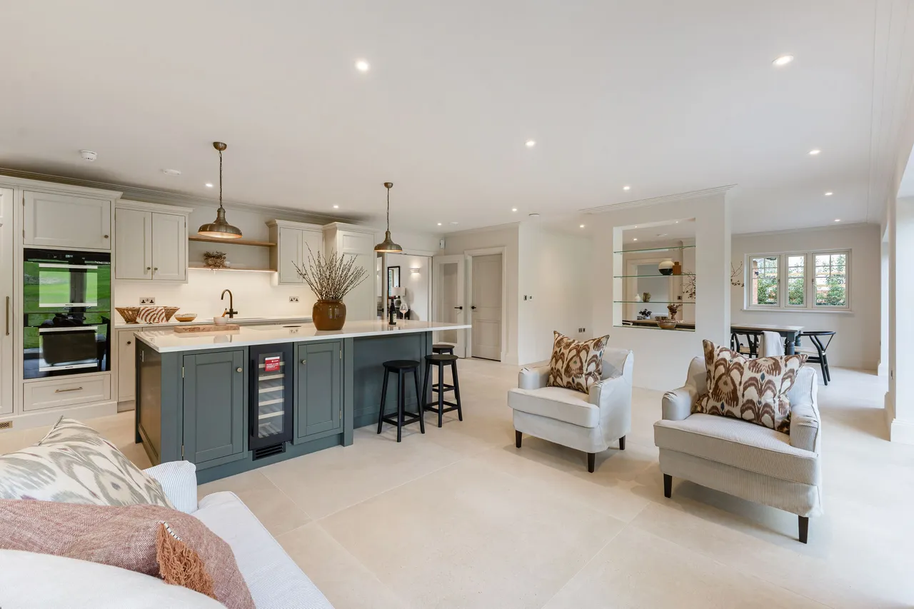 Arkell Lane, Frensham, Farnham, GU10, photo 7