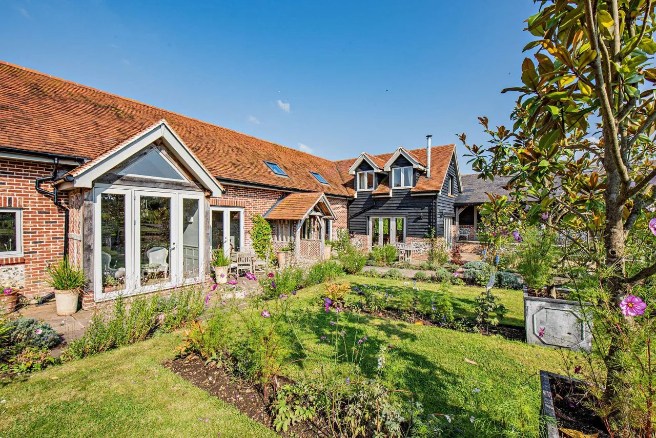 Ripley Road, East Clandon, GU4, photo 8