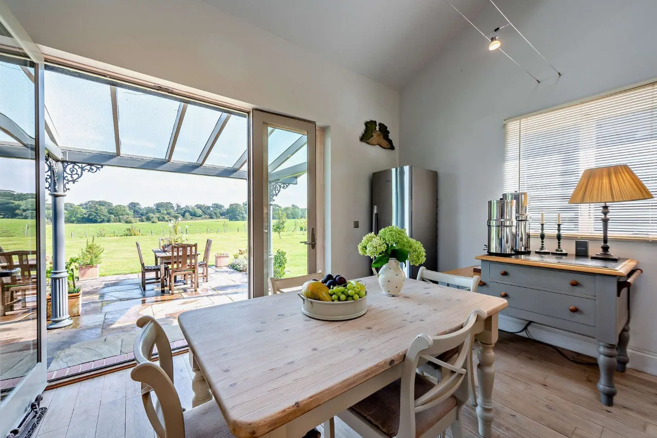 Ripley Road, East Clandon, GU4, photo 22
