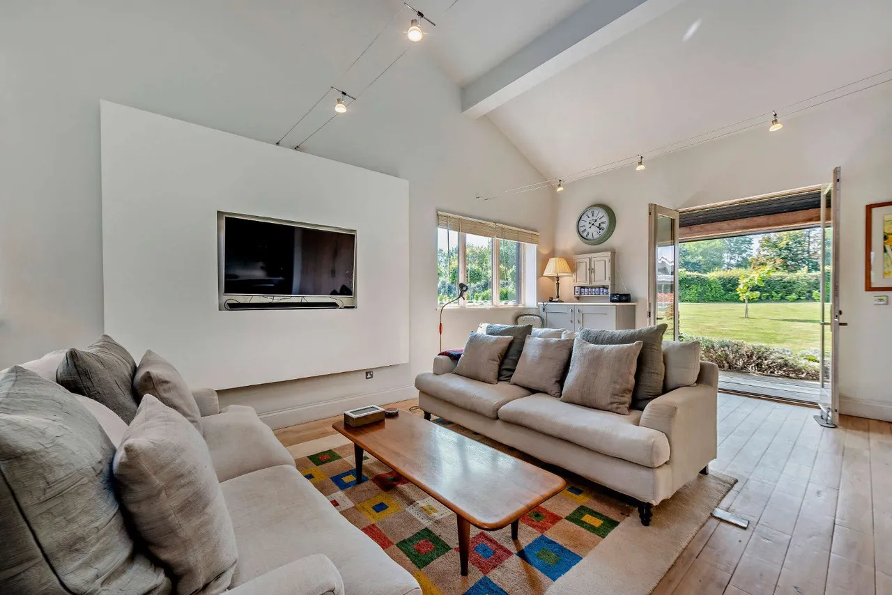Ripley Road, East Clandon, GU4, photo 23