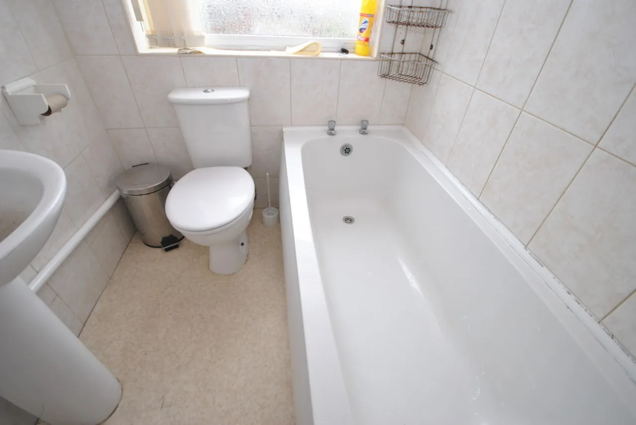 Church Road, Sheldon, B26, photo 8