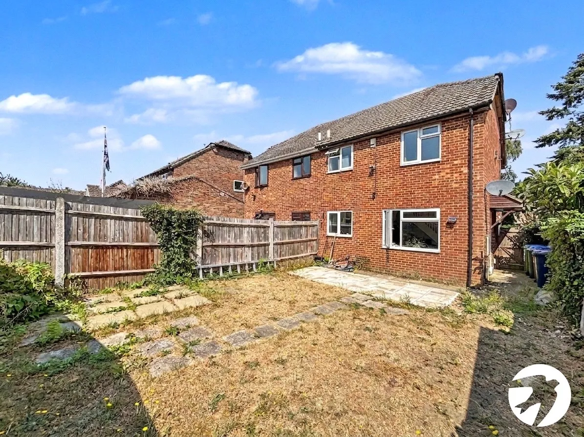 1 bed house for sale, Barrington Close, ME5