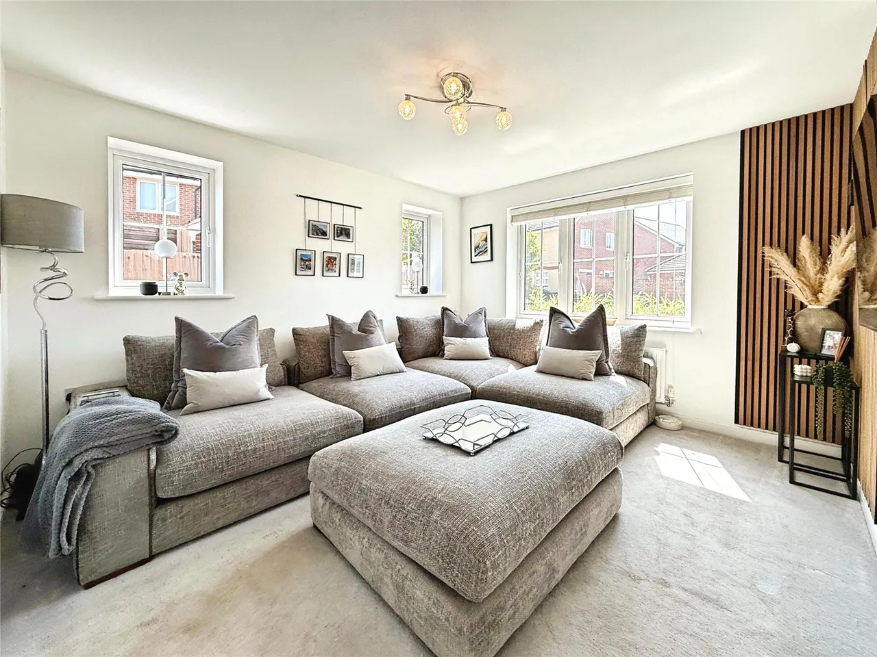 Urnfield, Yateley, Hampshire, GU46 7AX, photo 4