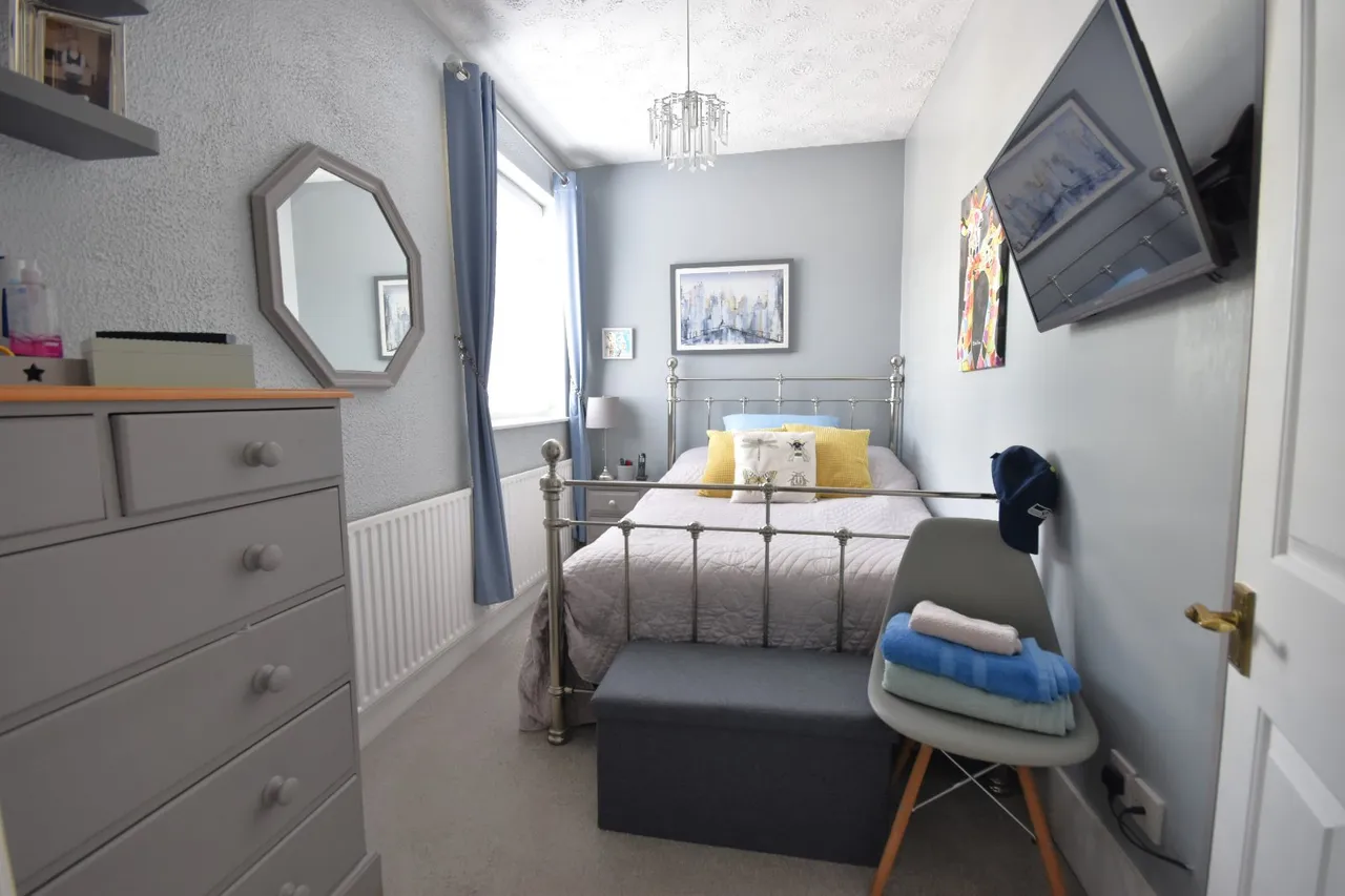 Albury Road, Merstham, RH1, photo 7