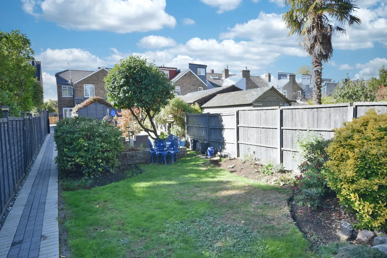 Albury Road, Merstham, RH1, photo 18