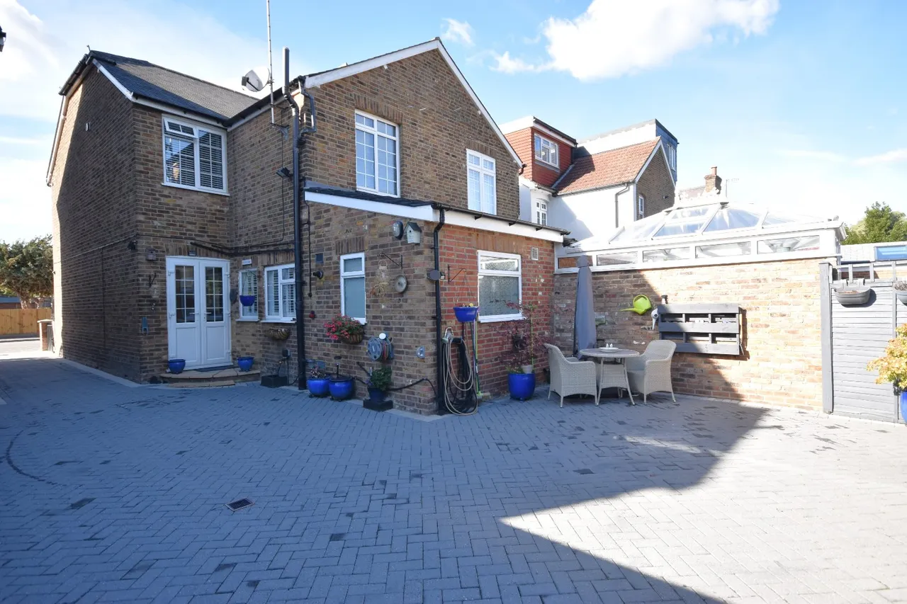 Albury Road, Merstham, RH1, photo 19