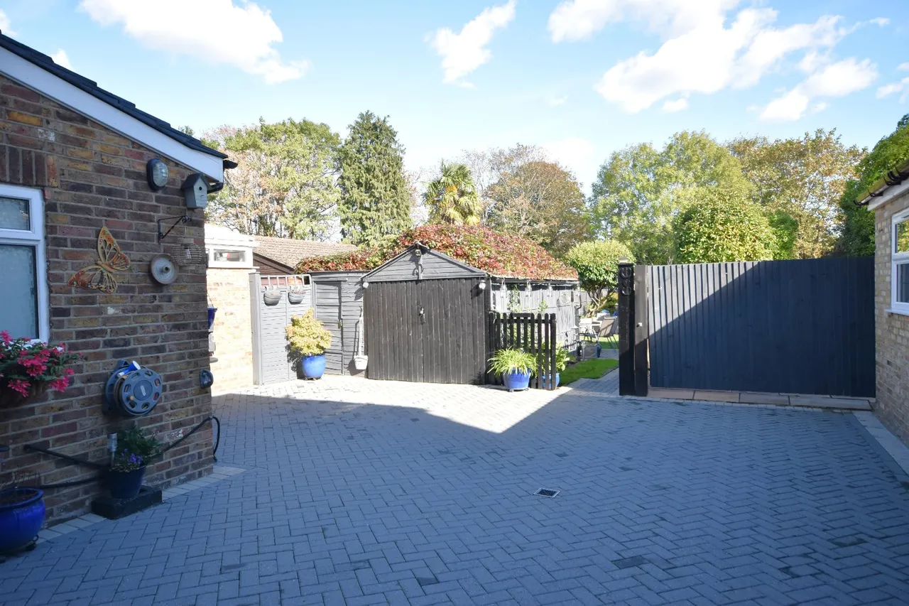 Albury Road, Merstham, RH1, photo 15