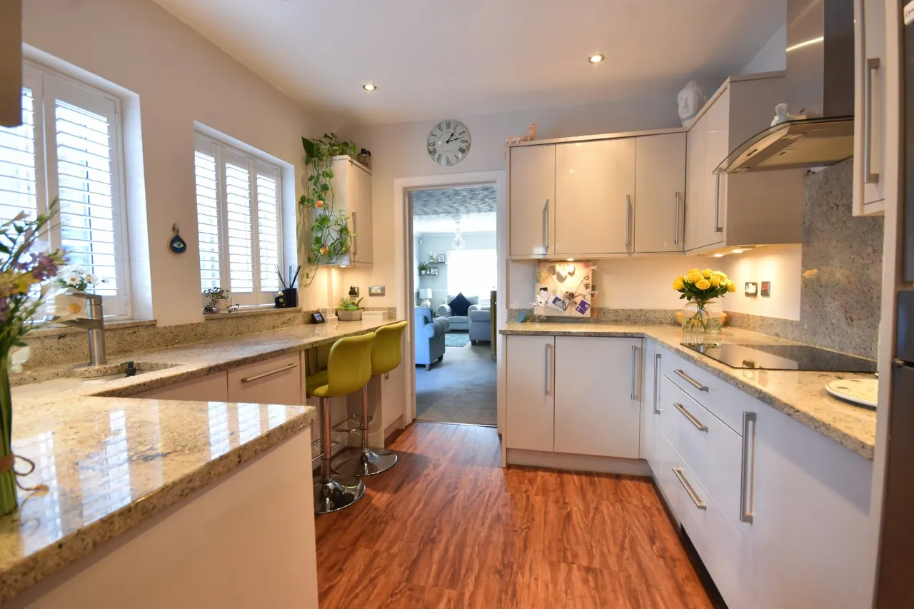 Albury Road, Merstham, RH1, photo 13