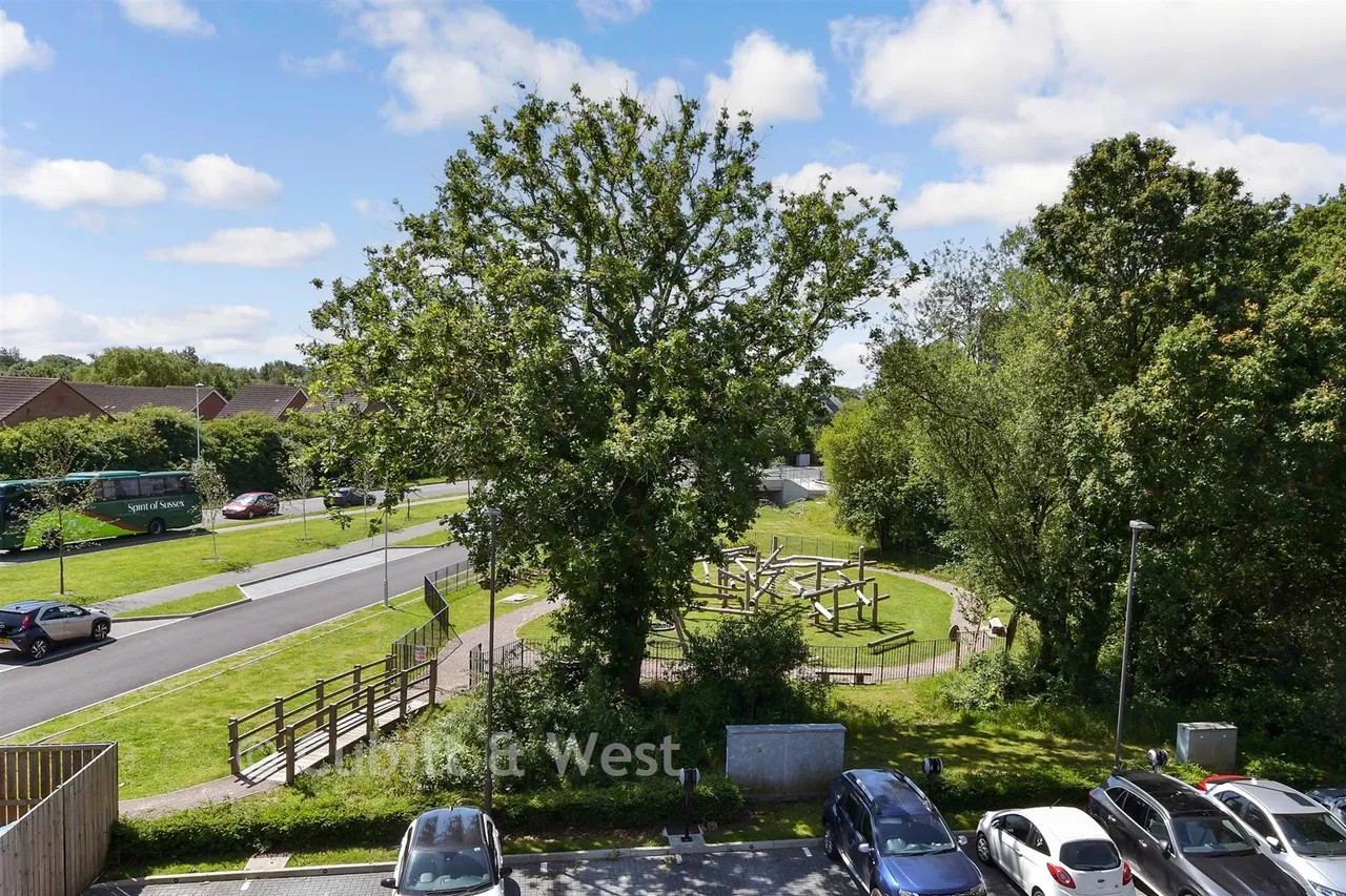 Ladybower Road, Worthing, BN13, photo 10