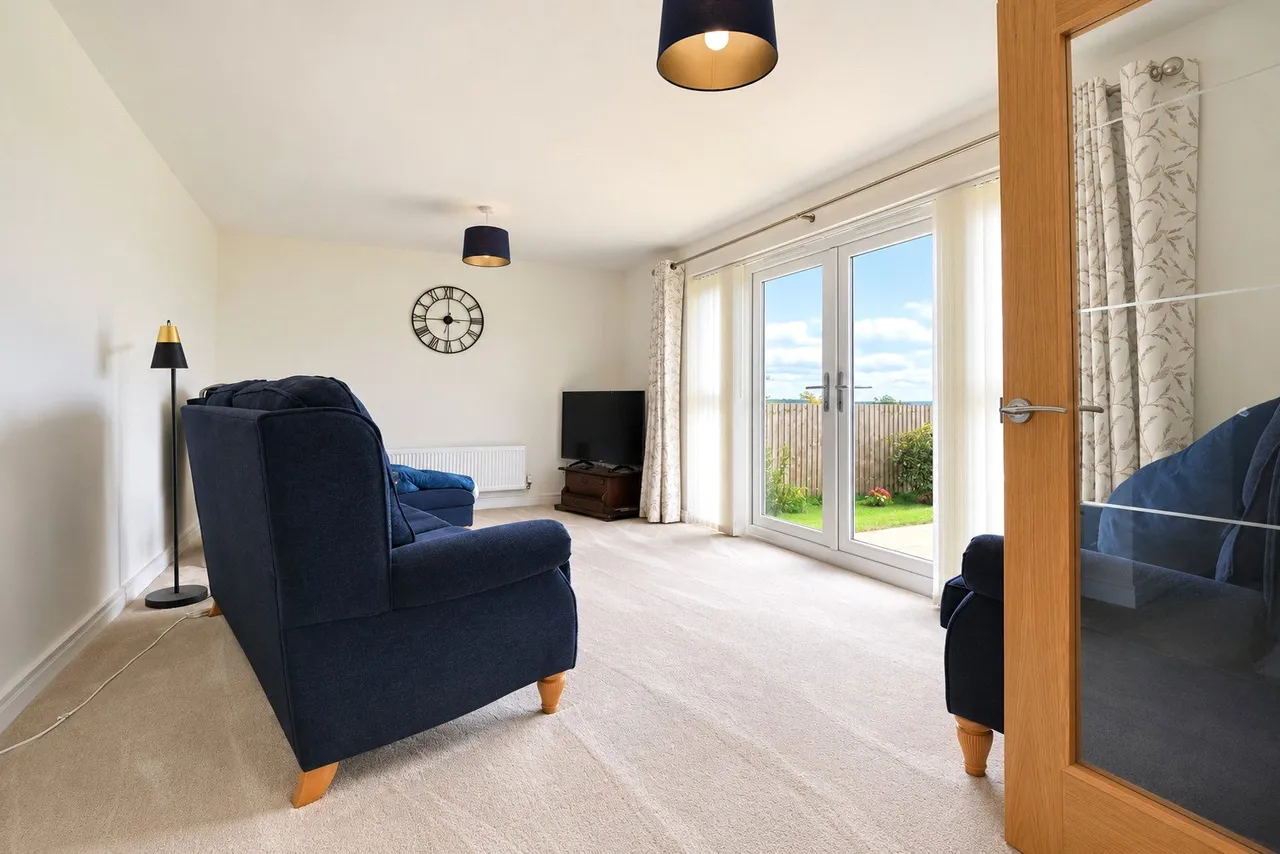 Antler Close, South Molton, EX36, photo 6