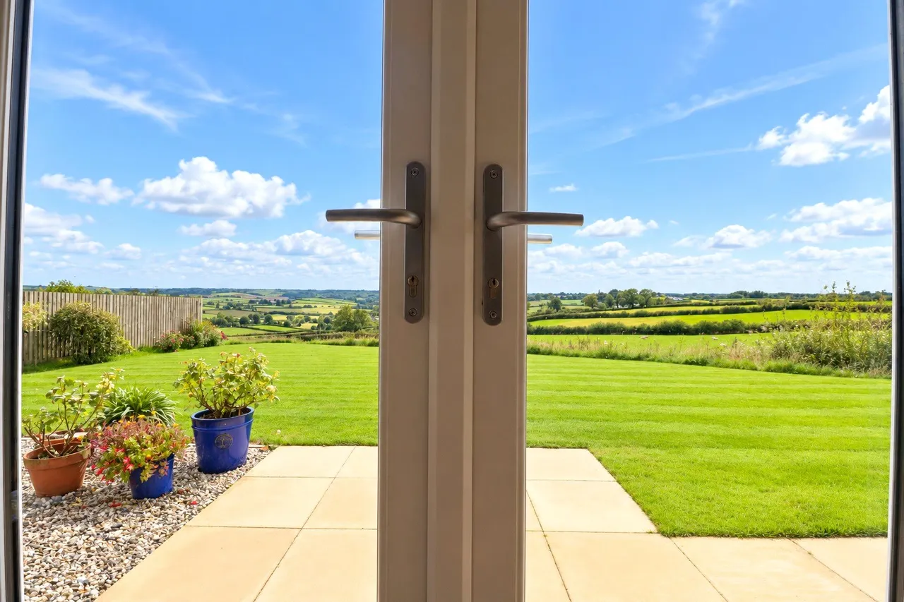Antler Close, South Molton, EX36, photo 7
