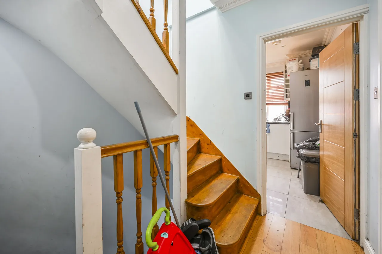 95 Great Cambridge Road, London, photo 9