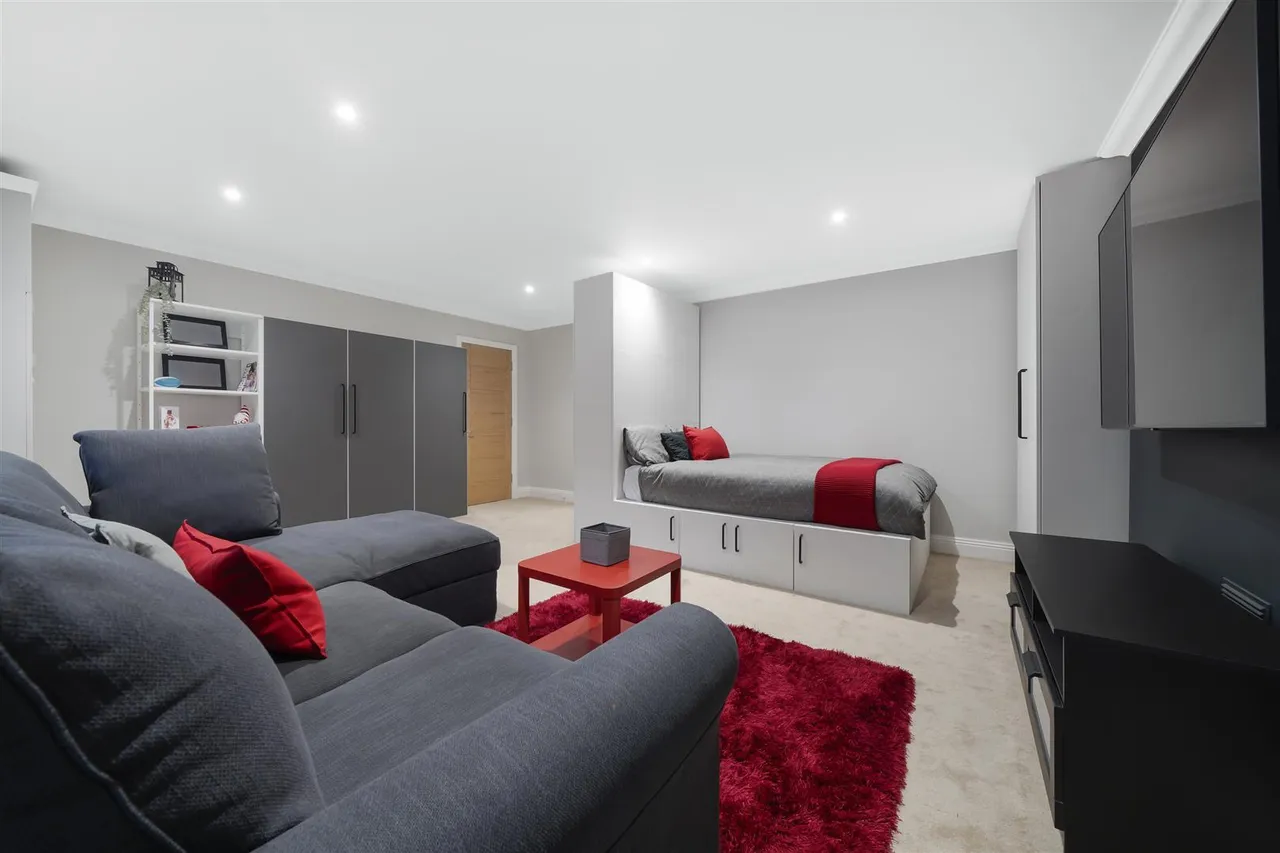 Waldegrave Park, Twickenham, TW1, photo 3