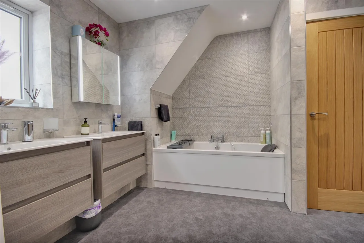 Barney Close, Tickton, photo 16