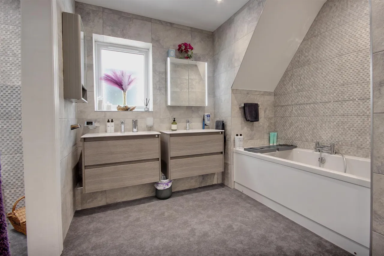 Barney Close, Tickton, photo 13