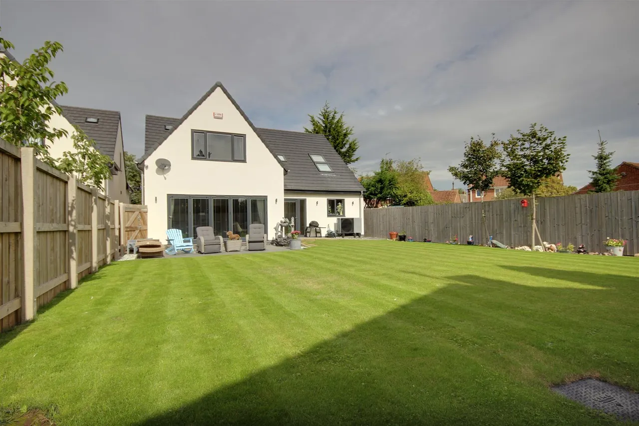 Barney Close, Tickton, photo 23