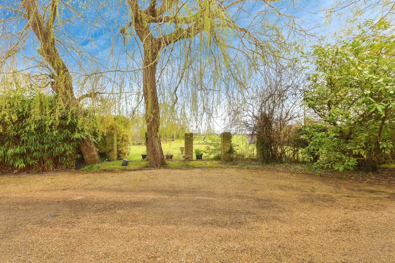 Marsh, Aylesbury, Buckinghamshire, HP17, photo 6