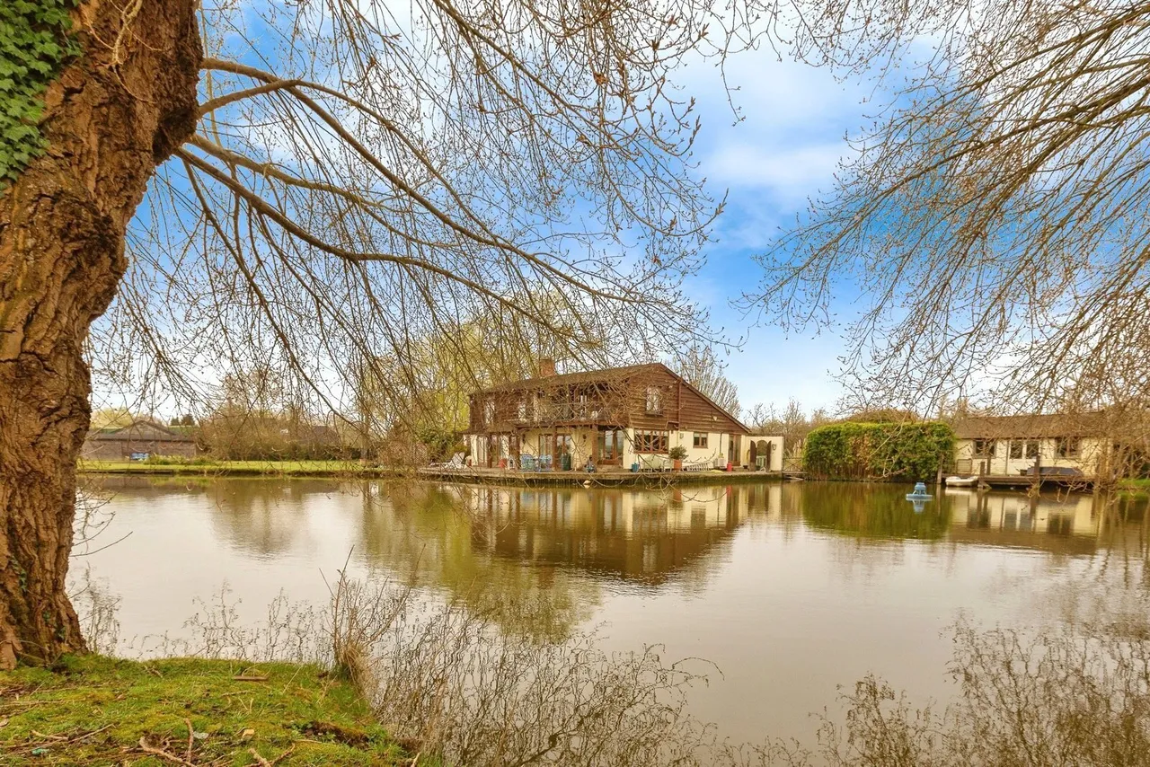 Marsh, Aylesbury, Buckinghamshire, HP17, photo 8