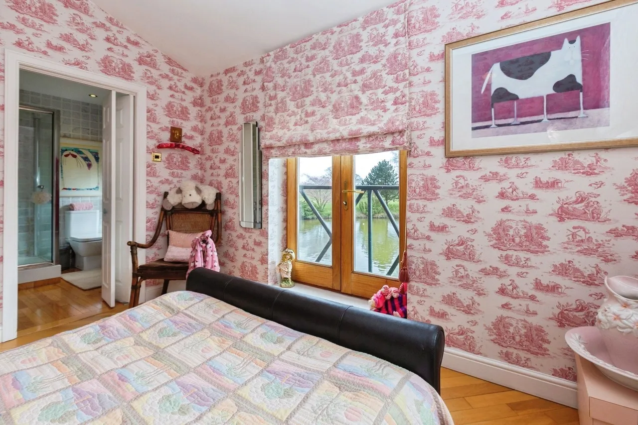 Marsh, Aylesbury, Buckinghamshire, HP17, photo 15