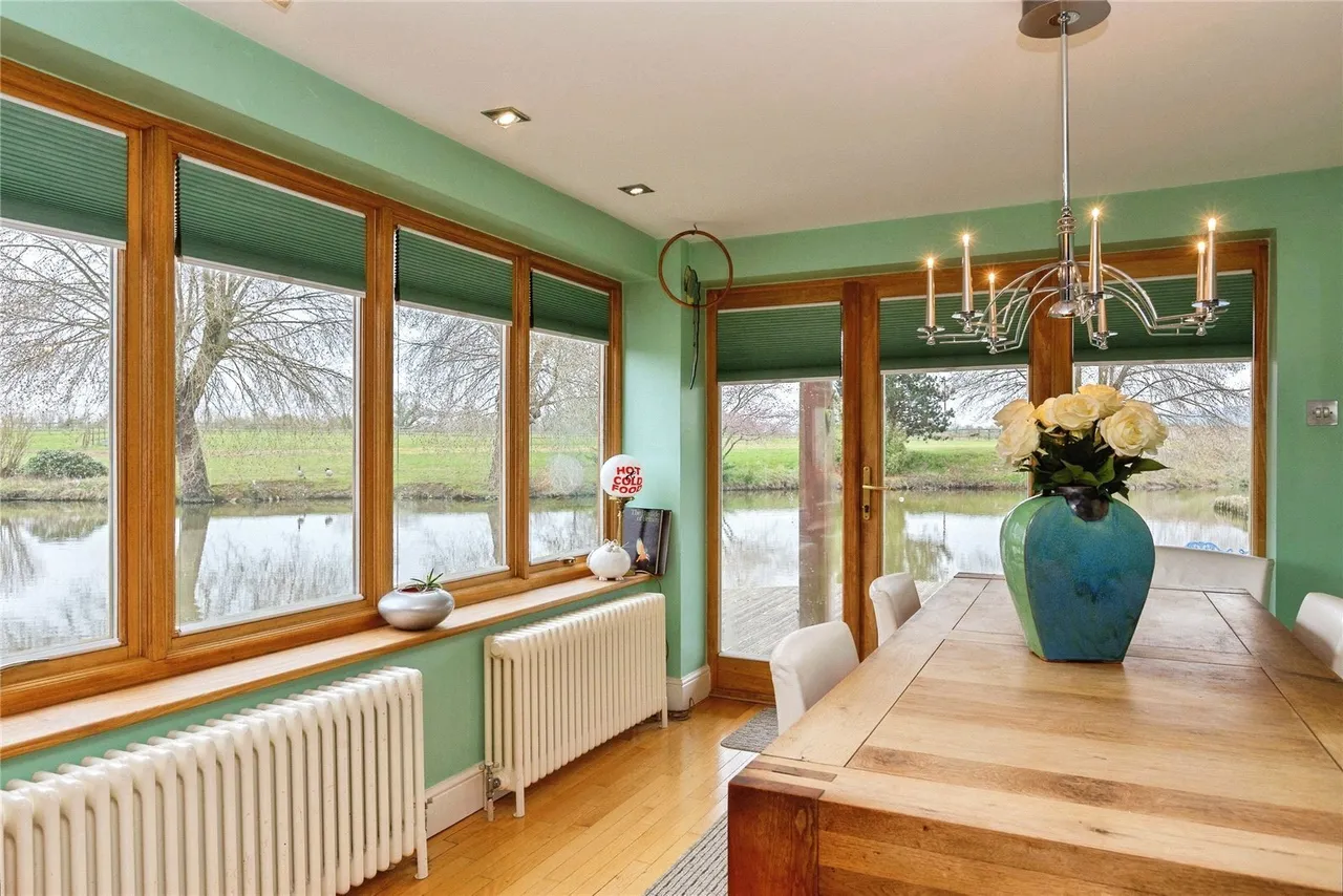 Marsh, Aylesbury, Buckinghamshire, HP17, photo 20