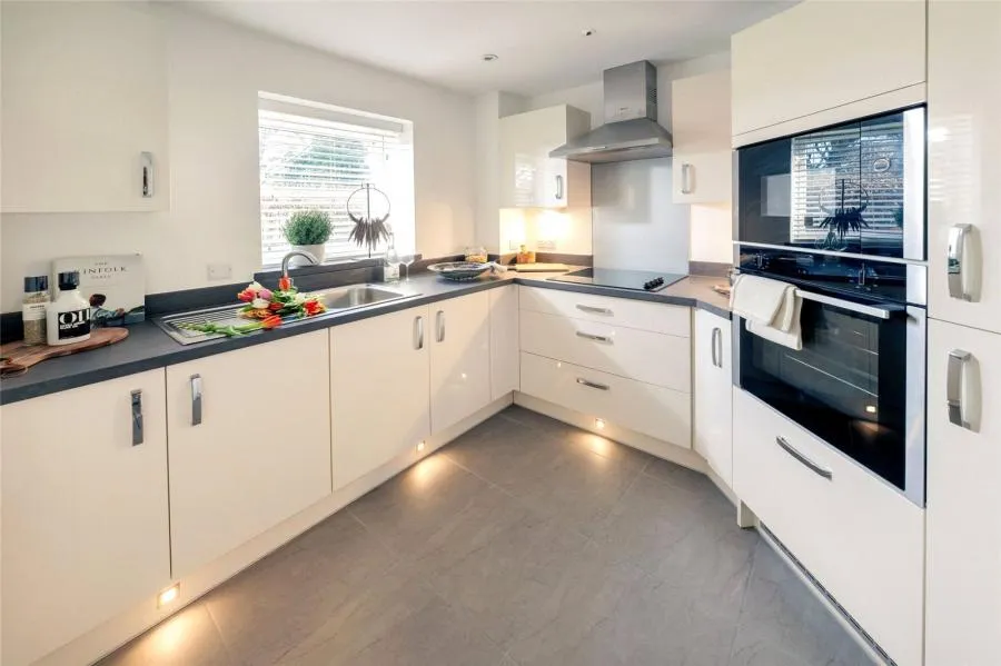 Albert Court, Henley-On-Thames, RG9, photo 2