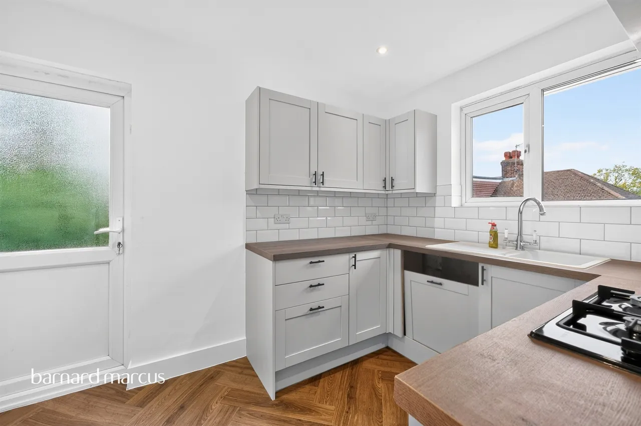 Keswick Close, Sutton, SM1, photo 13