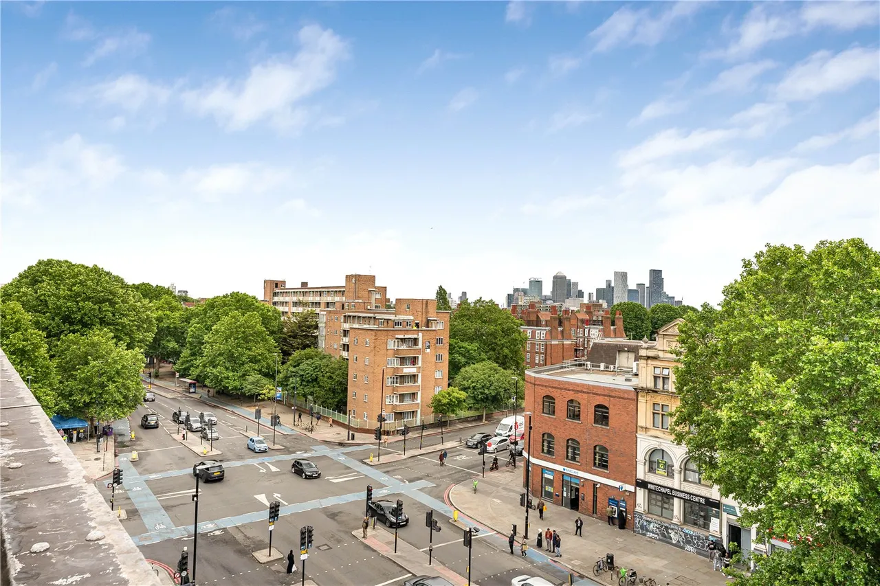 Whitechapel Road, London, E1, photo 16