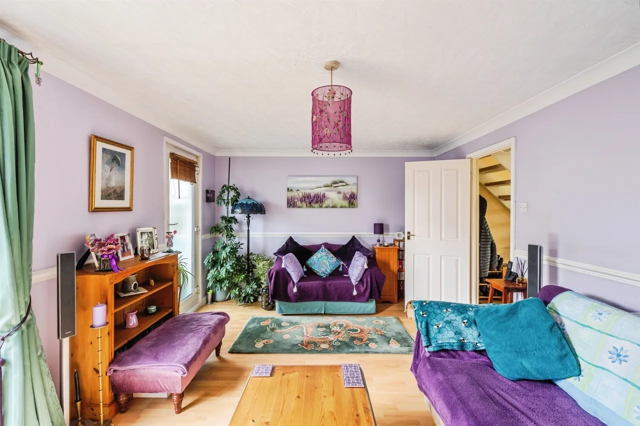 Appledore Close, Eastbourne, photo 8