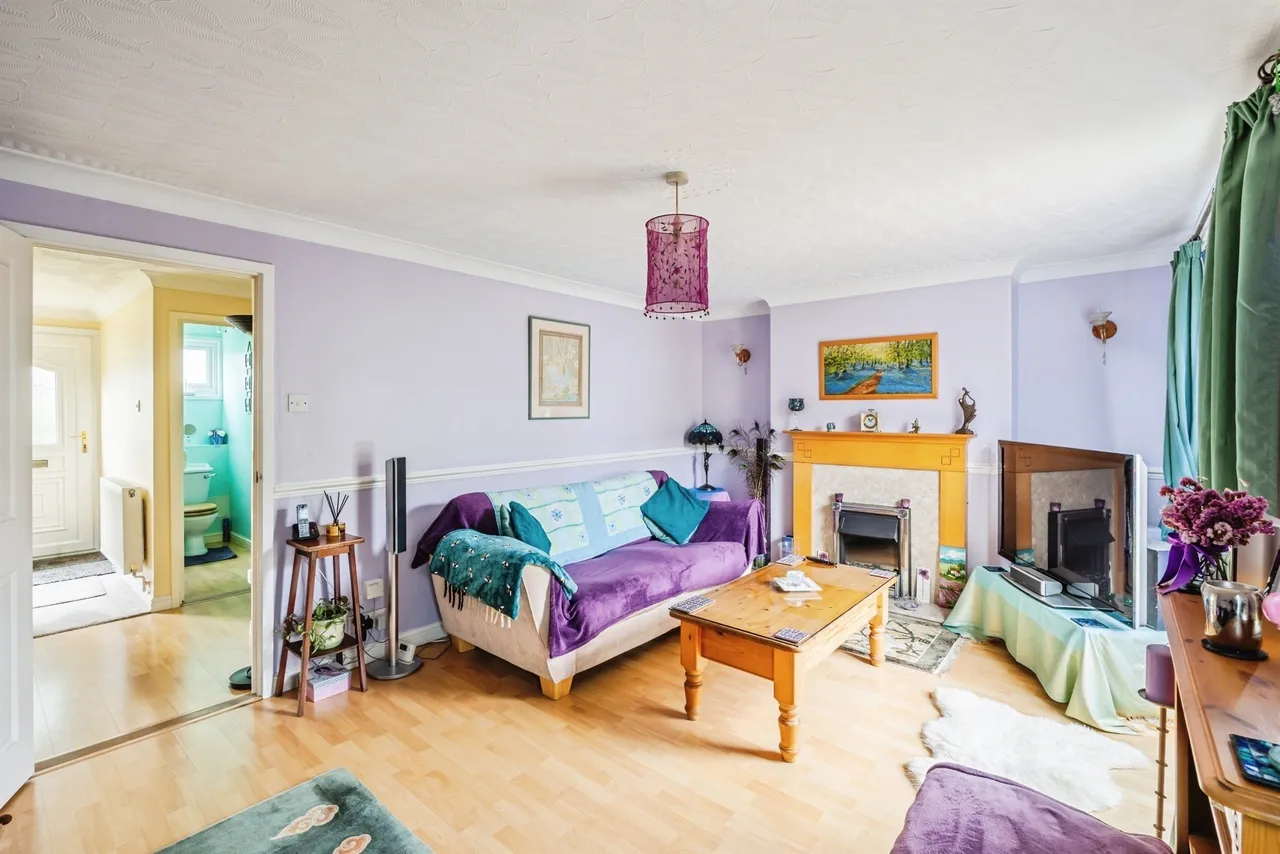 Appledore Close, Eastbourne, photo 7