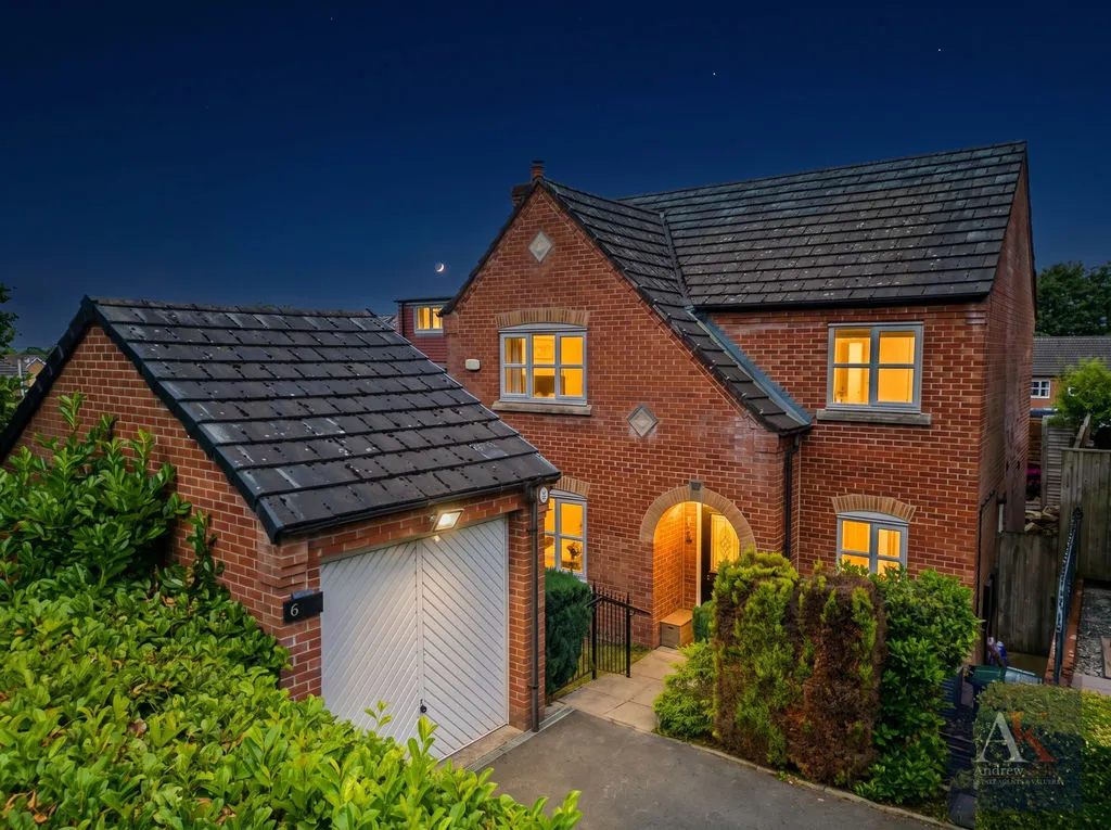 Butterworth Close Milnrow, Rochdale OL16 3TU, photo 32