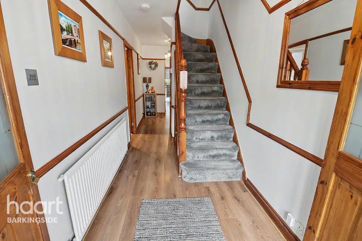 Caterham Avenue, Clayhall, IG5, photo 6