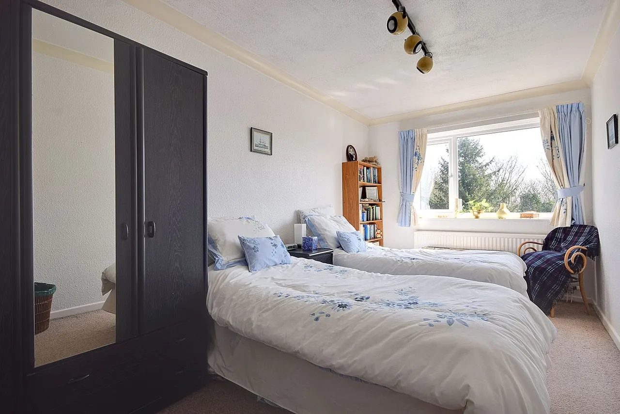 Woodhead Lane, Brighouse, HD6, photo 14